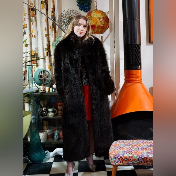 Vintage Newport News faux fur long coat M - Picture 1 of 11